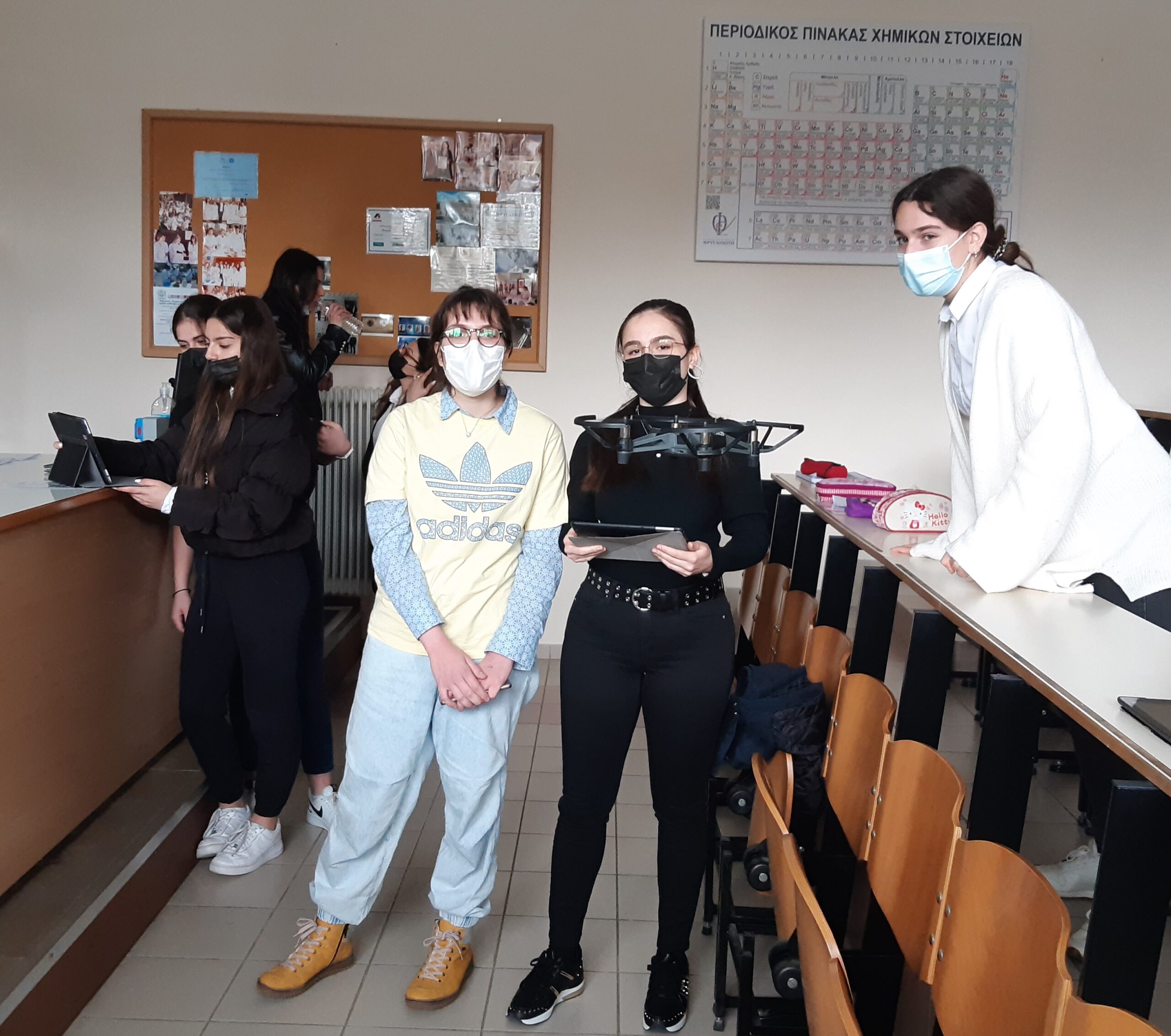 Οι μαθητές κατα την διάρκεια του εργαστηρίου 