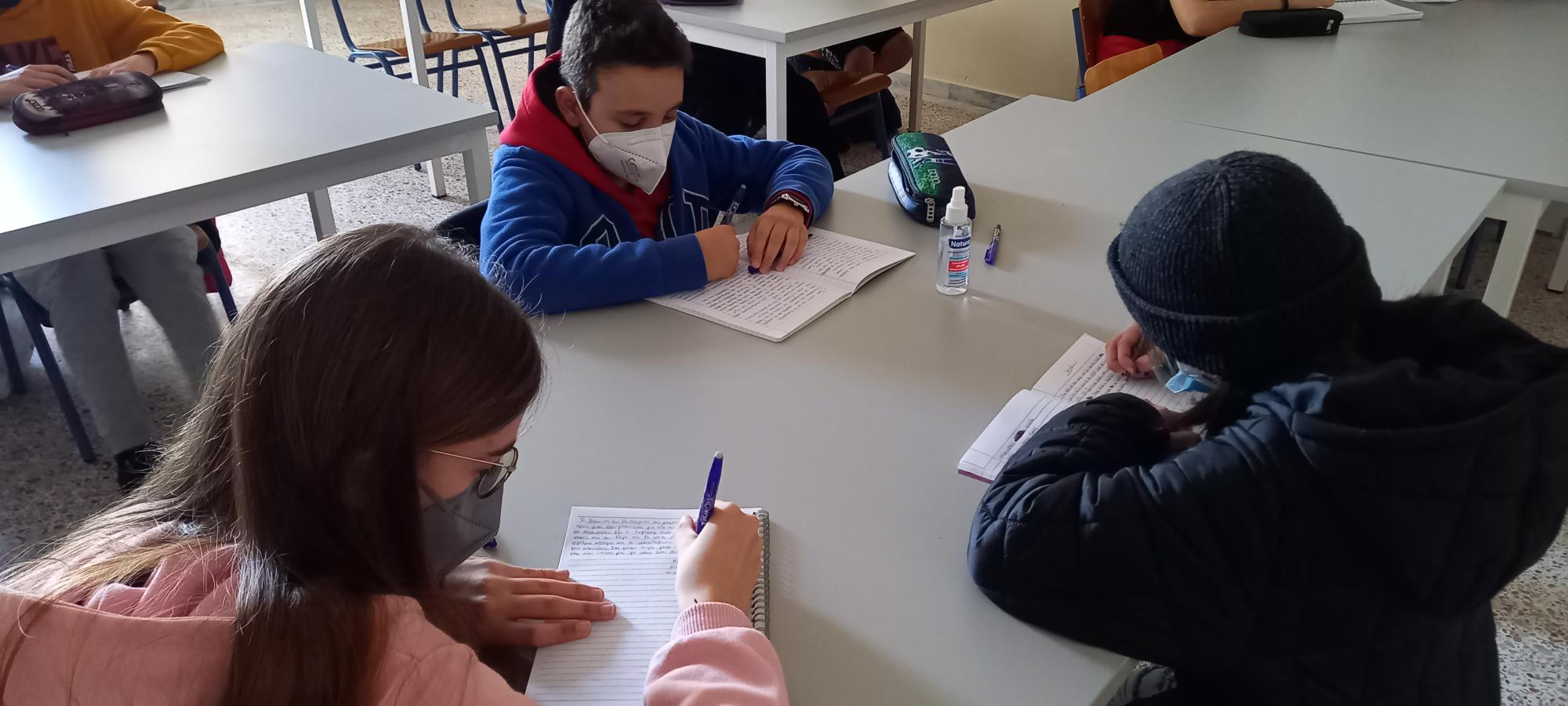παιδία γράφουν χριστουγεννιάτικο βιβλίο